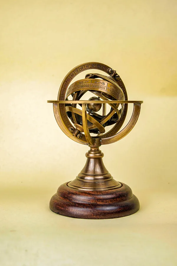 Astra_6.3_Classic_Armillary_Sphere_On_Wooden_Base